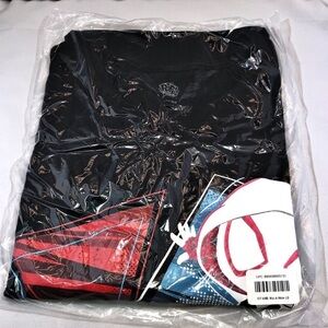 Marvel Collector's Corp's Black Spider-Man Across the Spiderverse T-shirt Size L